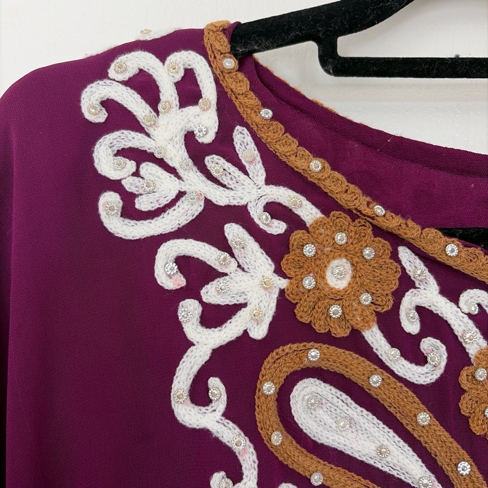 Purple Embroidered Kaftan‎ Dress - Picture 5 of 9